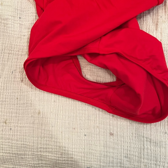 Shade & Shore Red One Piece Swimsuit M Medium - Picture 3 of 5
